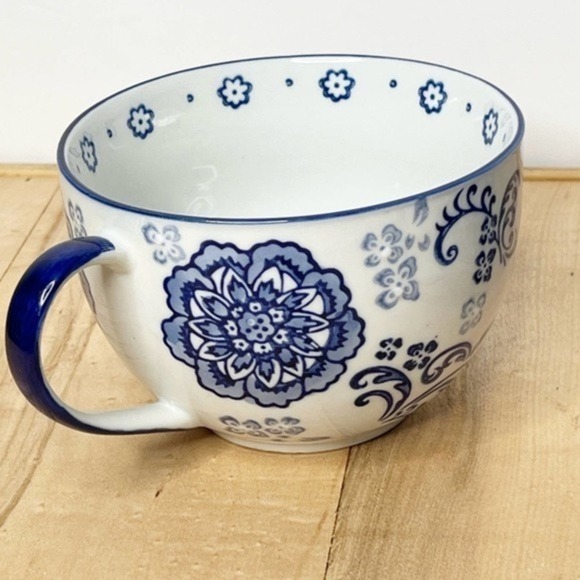 Yokohama Stufio Hand Painted Large Mugs Blue Floral Print Set of 2 - Picture 11 of 11